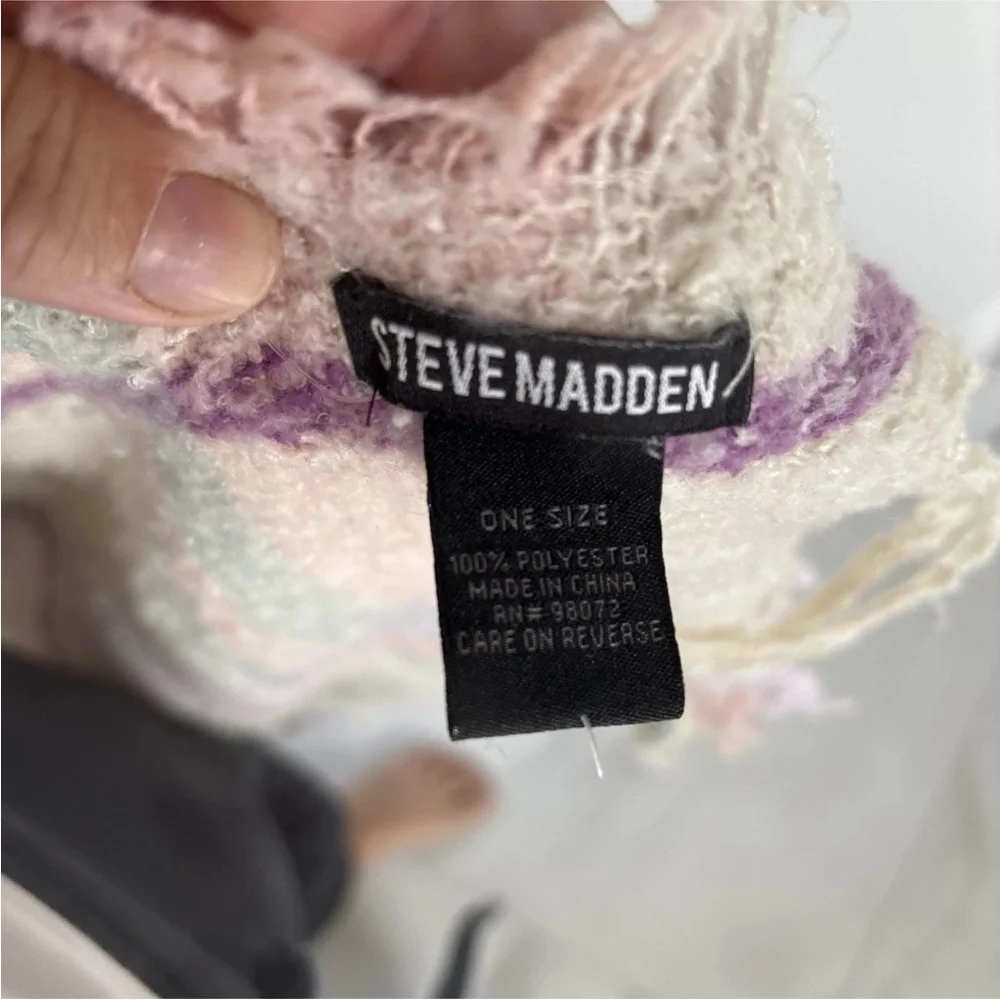 Steve Madden Women’s Oversized Plaid Scarf – Soft Fringe Wrap, Pink/Ivory - Picture 2 of 4